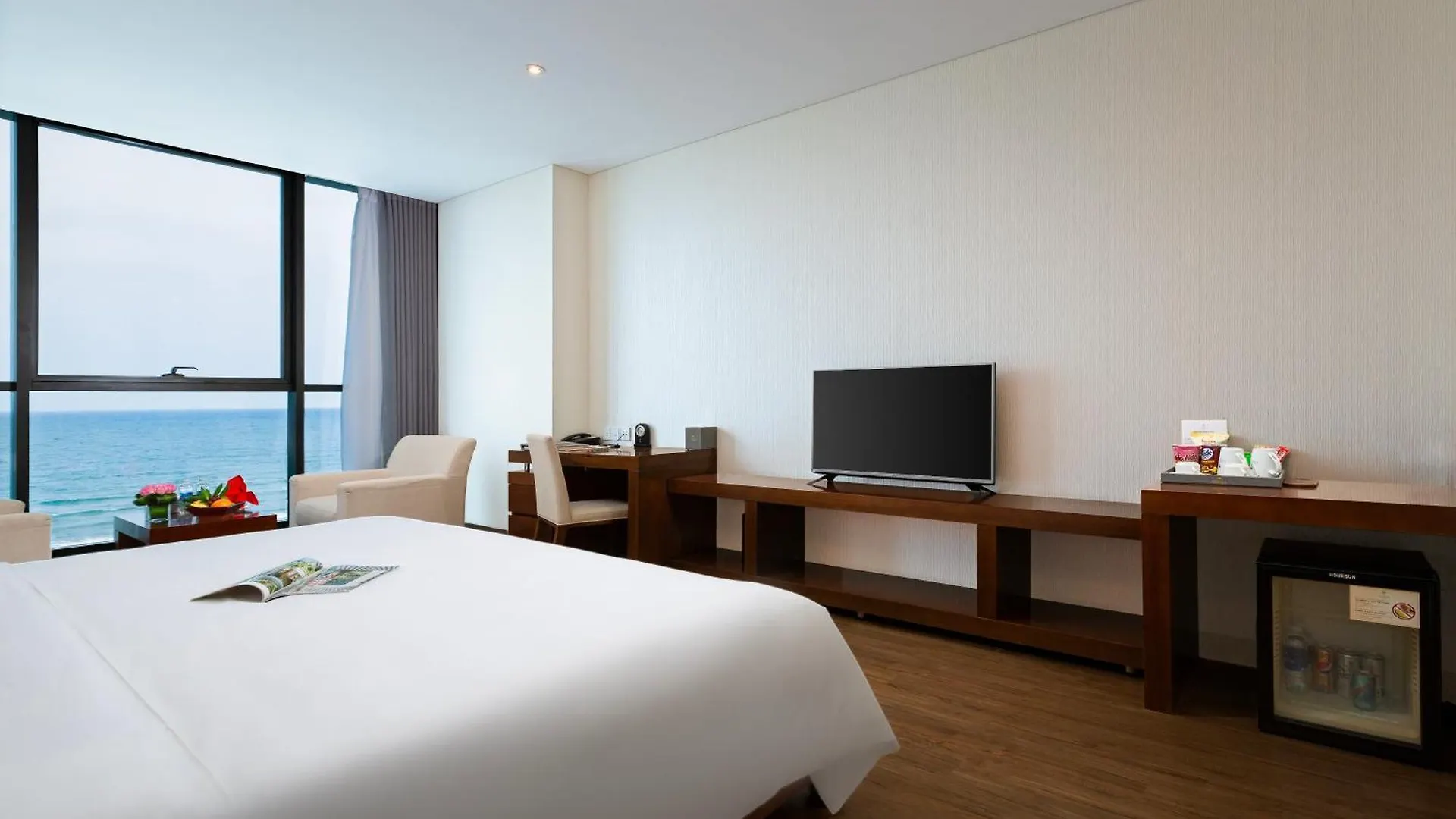 Grand Tourane Hotel Дананг
