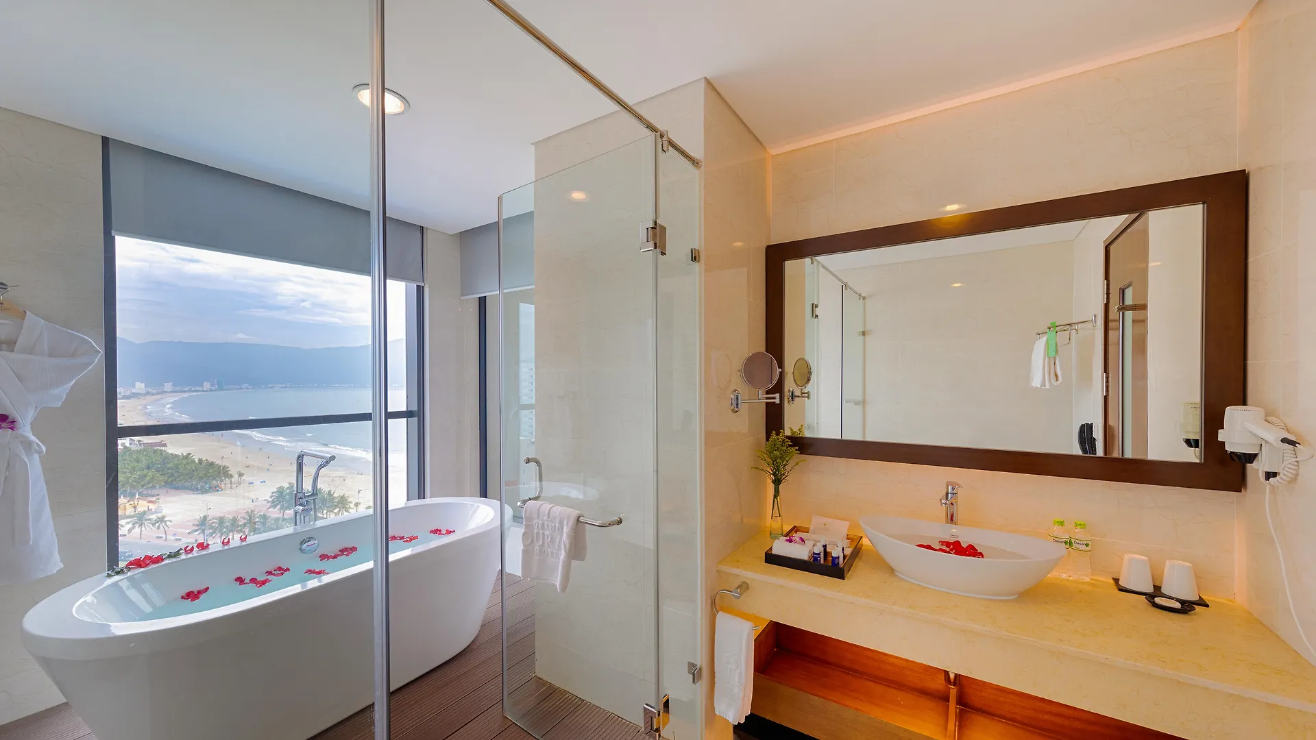 Grand Tourane Hotel Da Nang