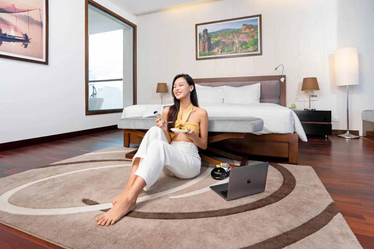 Grand Tourane Hotel Da Nang